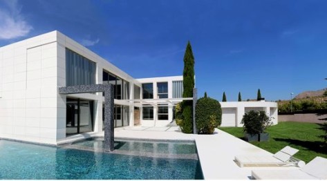 Pour vos projets de façade, découvrez notre gamme en stock Fundermax Exterior !